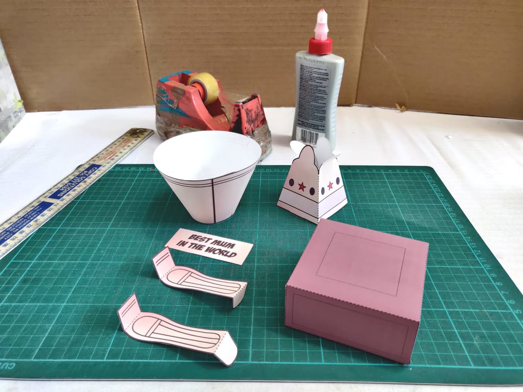 3-three Trophy-2ndFolds